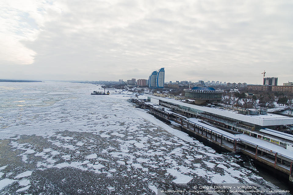 В Волгограде теплоходы закончили ходить на остров Сарпинский из-за льда