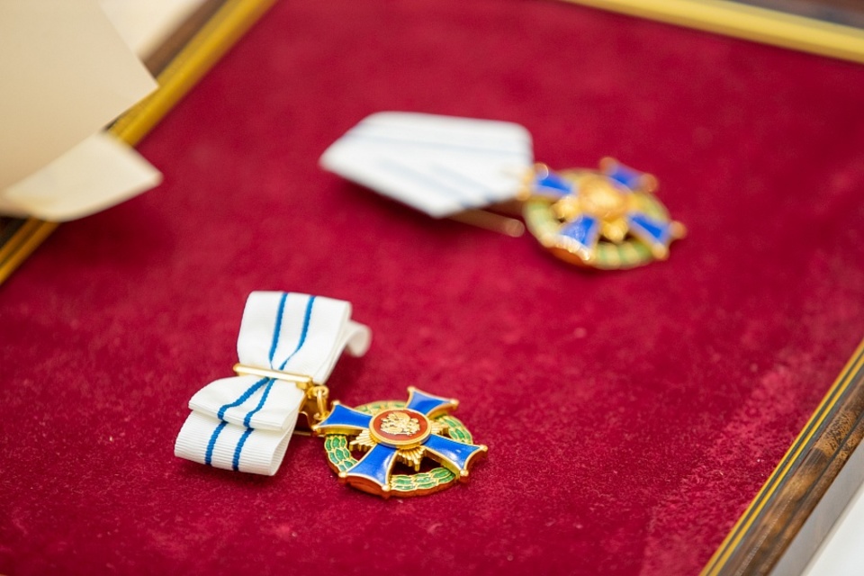Губернатор Бочаров наградил волгоградские семьи орденом «Родительская слава»