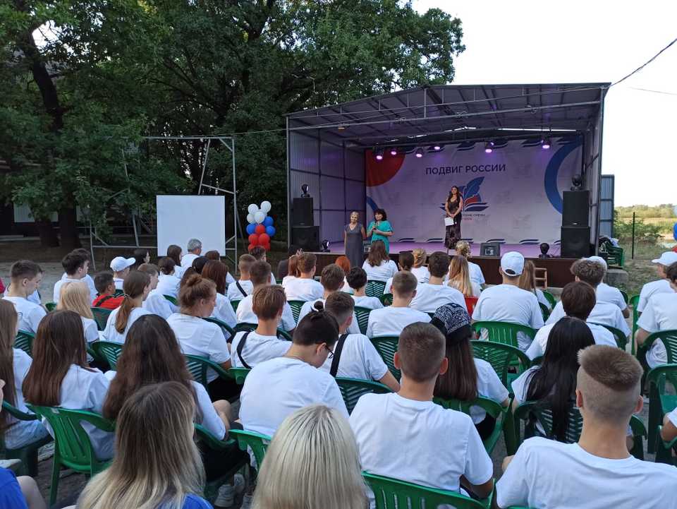 В «Университетской смене» в Волгограде отдохнут 150 юношей и девушек из ДНР и ЛНР