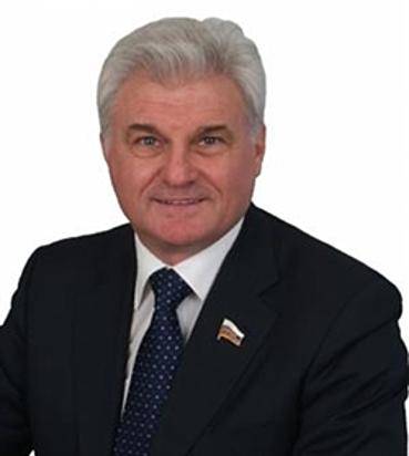Владимир Плотников поздравляет волгоградцев с Днем защиты детей