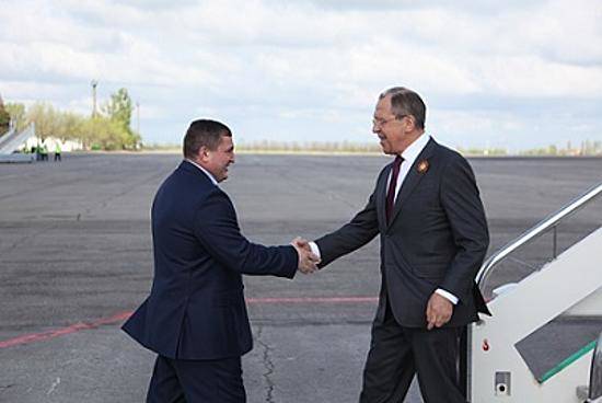 Глава МИД России Сергей Лавров прибыл в Волгоград