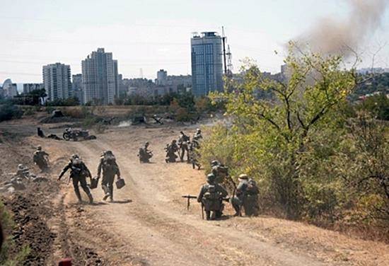 На Мамаевом кургане реконструировали Сталинградское сражение
