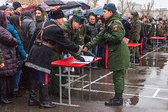 В Волгограде казаки-новобранцы присягнули на верность Родине
