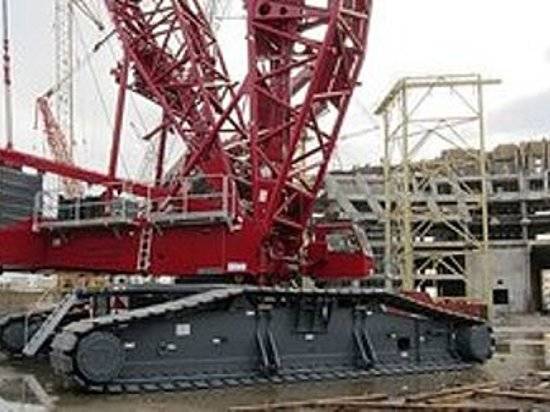 На стадионе «Волгоград – Арена» завершают монтаж гигантского крана