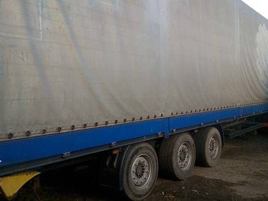 На западе Волгограда мужчину задавил седельный тягач
