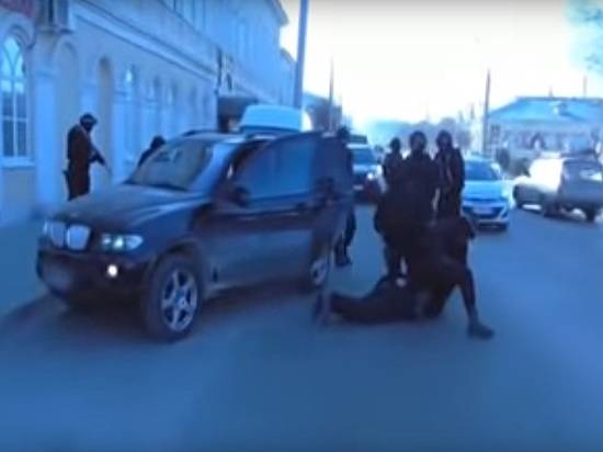 В Камышине военным, расстрелявшим коммерсанта 17-ю выстрелами, вынесен приговор