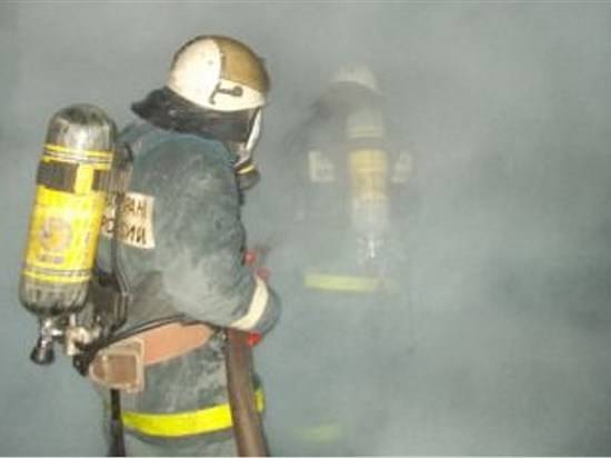 В Волгограде пенсионер пострадал во время пожара в подвале пятиэтажки