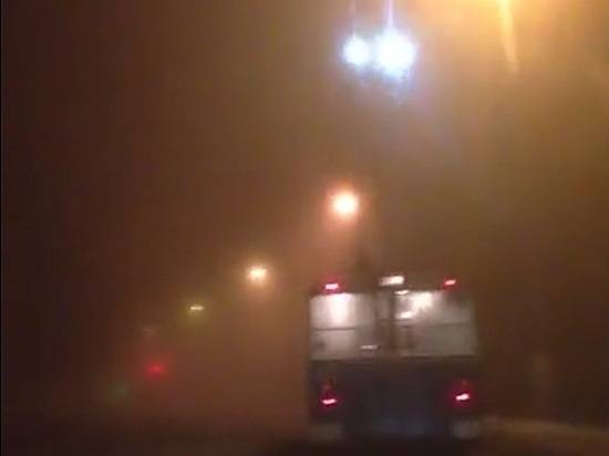 В Волгограде из-за наледи на проводах у троллейбуса заискрили «рога»