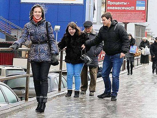 В ближайшие дни в Волгограде будет сохраняться ненастная погода с туманами и гололедом. В связи с этим волгоградская Госавтоинсп