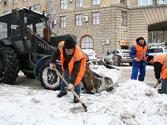 В Волгограде улицу КИМ закроют почти на неделю для очистки ото льда и снега