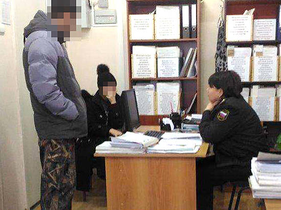 Волгоградца, «нагулявшего» сына на стороне, заставили платить алименты и наказали обязательными работами
