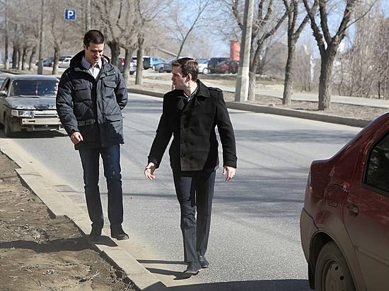 Улица Пархоменко в центре Волгограда в этом году полностью станет ровной