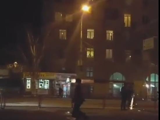 В центре Волгограда прямо на глазах у прохожих украли металлический забор