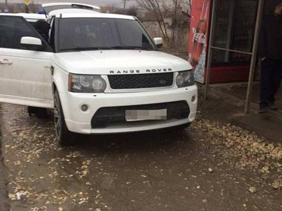 В Волгограде задержали двоих участников свадебного кортежа, устроивших стрельбу в центре города