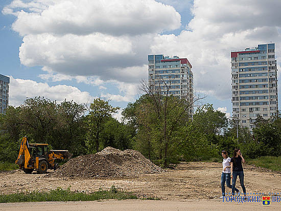В Волгограде в Центральном парке появится аквапарк, этнопарк «Казачий курень» и теннисные корты