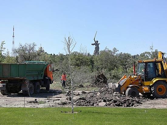 В Волгограде благоустраивают вторую очередь Мемориального парка