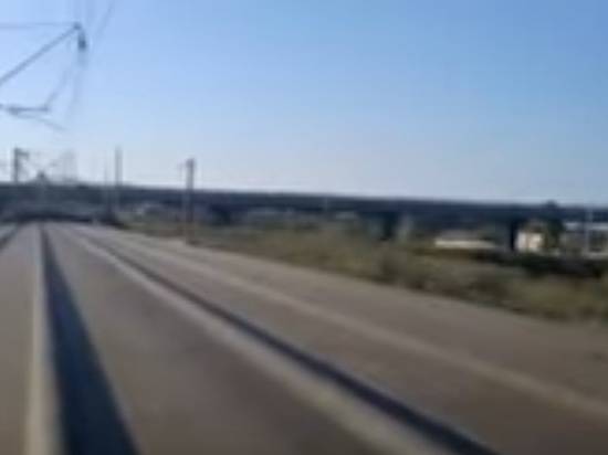 В Волгограде экстремал снял видео с крыши едущей на всем ходу электрички