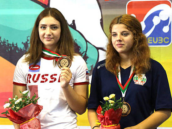 Кубанские девушки завоевали 4 медали главенства Европы по боксу