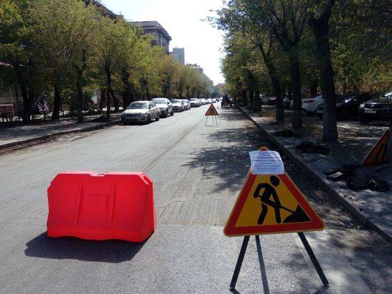 В Волгограде обновляют дорогу на улице имени Гагарина
