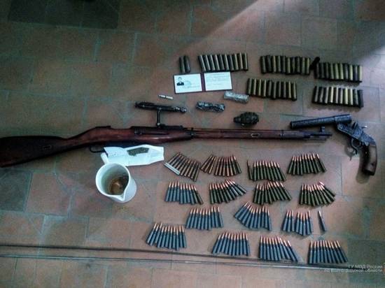 Арсенал в котельной: в Волгограде слесарь-националист хранил в бытовке гранату и марихуану