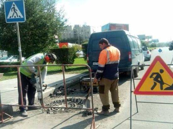 В Волгограде на улице Хиросимы приступили к восстановлению колодцев и ливнеприемников