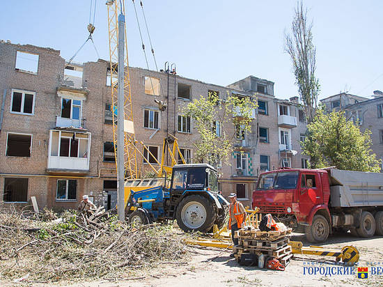 В Волгограде завершают демонтаж взорвавшегося дома на проспекте Университетском