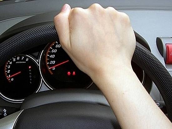 В Кировском районе бдительная гражданка помогла задержать банду автоворов