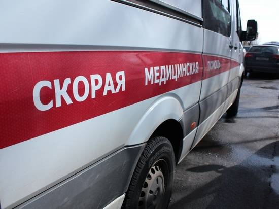 В Волгограде водитель на кроссовере сбил пешехода и скрылся