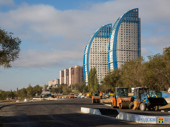 Волгоградские общественники проинспектировали обновленную дорогу на набережной
