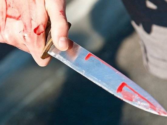 В Волгограде 37-летний мужчина ударил собутыльника ножом