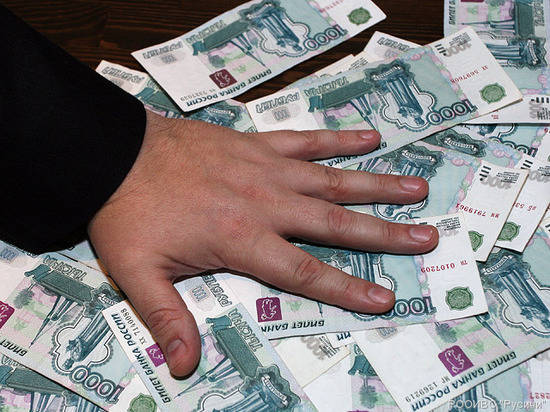 В Волгограде перед судом предстанет астраханец за мошенничество на 7 млн рублей
