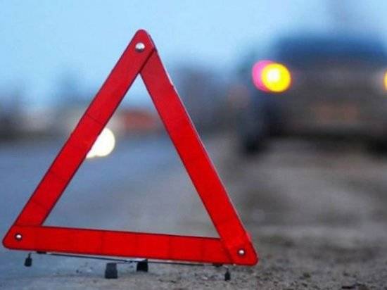Под Волгоградом в тройном ДТП погиб водитель отечественной легковушки