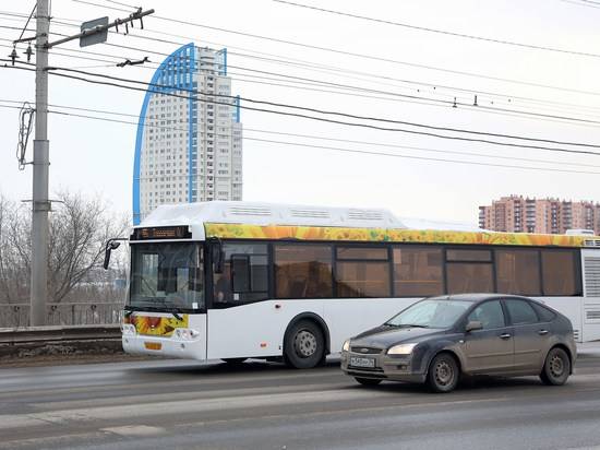 В Волгограде автобусы № 9 за один день работы по новому расписанию перевезли 300 человек