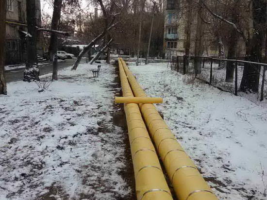 В Волгограде на улице Нильской восстановили 224 метра теплоизоляции на трубах