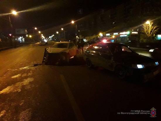 Чудом без жертв: стали известны подробности массового ДТП на юге Волгограда