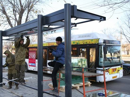 В Волгограде установлено 79 из 86 новых остановочных каркасов