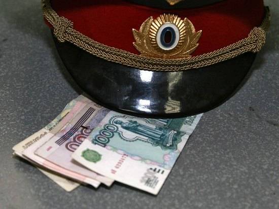 В Волгограде за взятку задержан капитан полиции