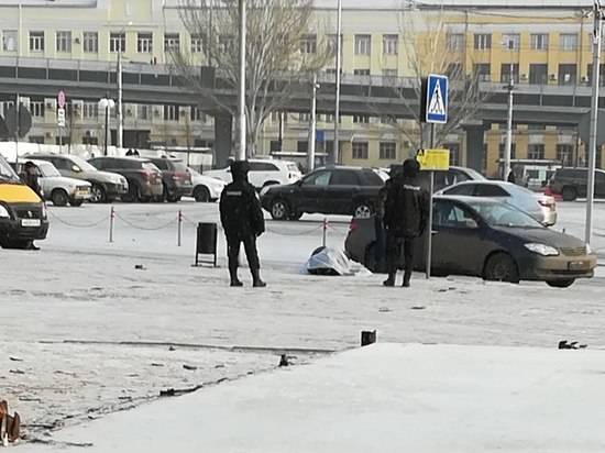 Волгоградка умерла, выйдя из маршрутки у железнодорожного вокзала