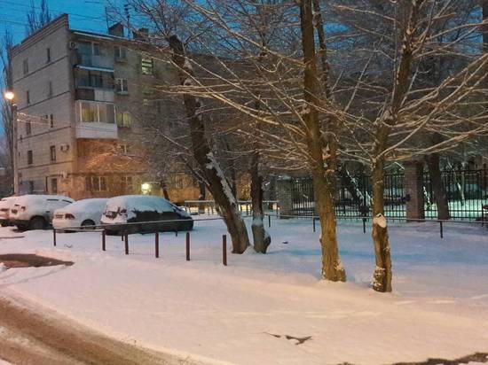 В Волгоград пришла зима: на Крещение выпал снег