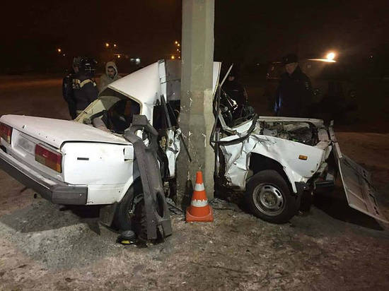 В ночном ДТП на центральной магистрали Волгограда погибли двое