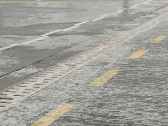 Два самолета из Москвы и Санкт-Петербурга не долетели до Волгограда из-за непогоды