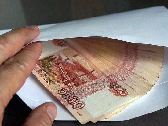 Торговец пиратскими компьютерными программами пытался подкупить полицейского в Волгограде
