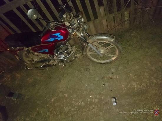 В Котельниково водитель УАЗа врезался в скутер и скрылся с места ДТП