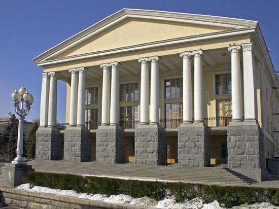 Волгоградский музтеатр готовит мюзикл о трех мушкетерах