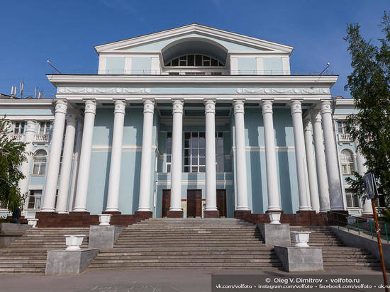 В Волгоградской области 8 Марта отметят концертами, выставками и спектаклями