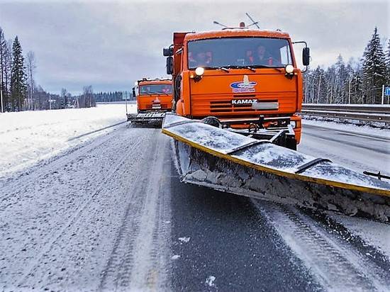 Трассу на Ростов закрыли из-за ледяного дождя в Волгоградской области
