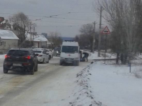 В Волгограде пешеход после «встречи» с машиной потерял сознание