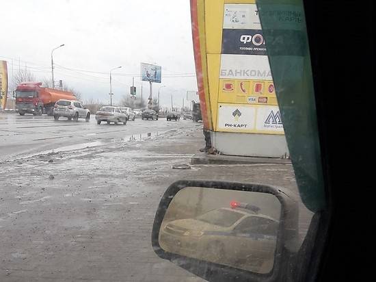 В Красноармейском районе мусоровоз переехал старушку