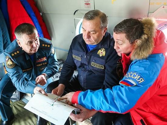Владимир Пучков с воздуха осмотрел пострадавшие от паводка районы Волгоградской области