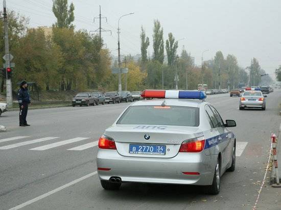 В Волгограде водитель умер прямо за рулем маршрутки с пассажирами
